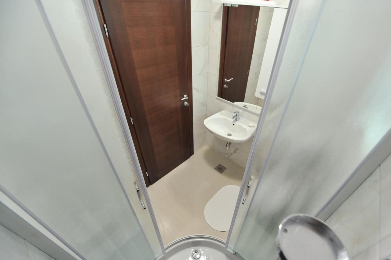 Apartmani Peric 1 Meka Draga Obrovac Exterior foto