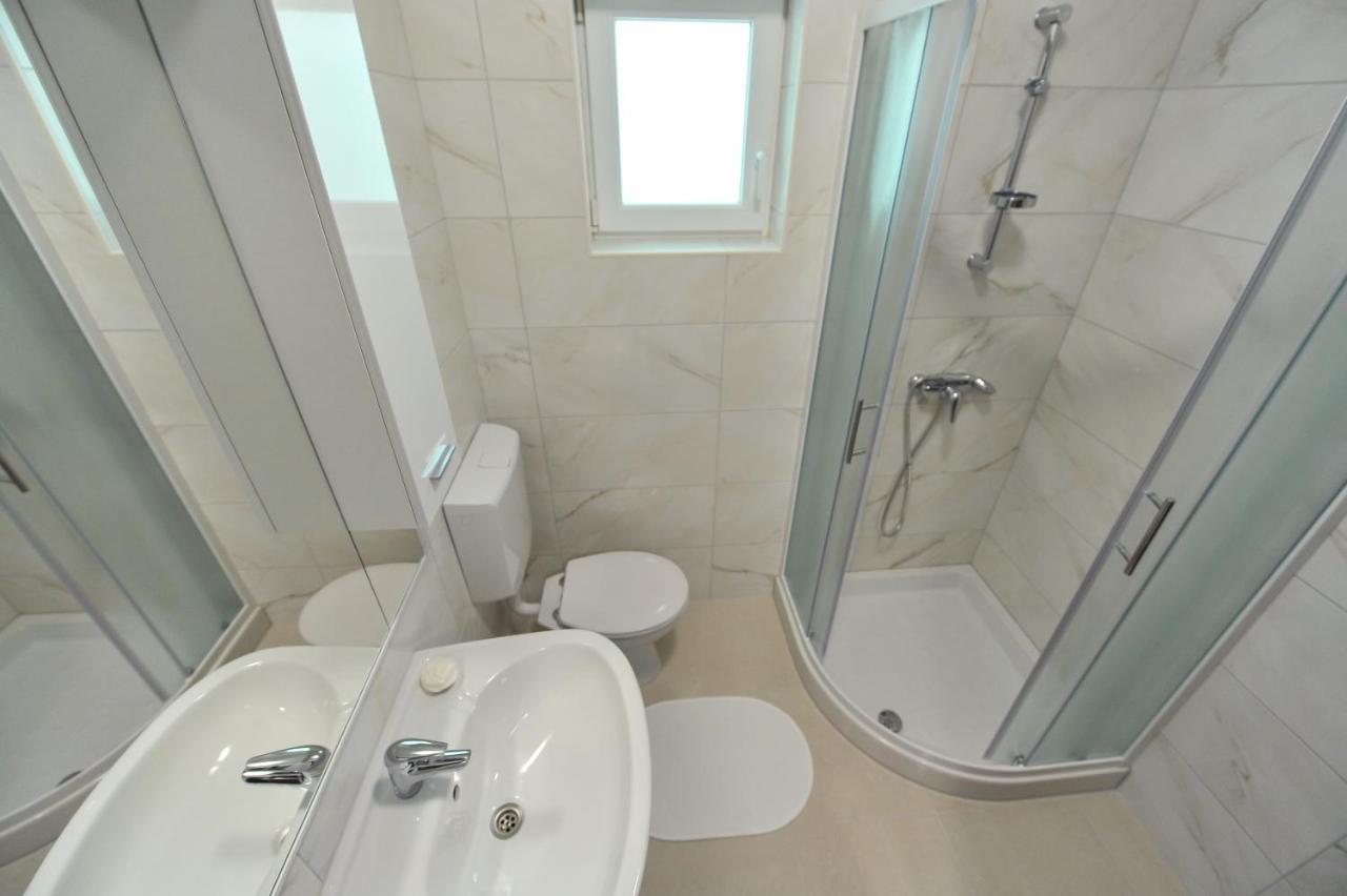 Apartmani Peric 1 Meka Draga Obrovac Exterior foto